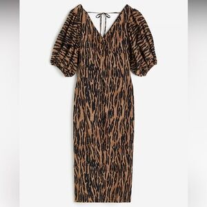 H&M Leopard print Balloon Sleeved Midi Dress